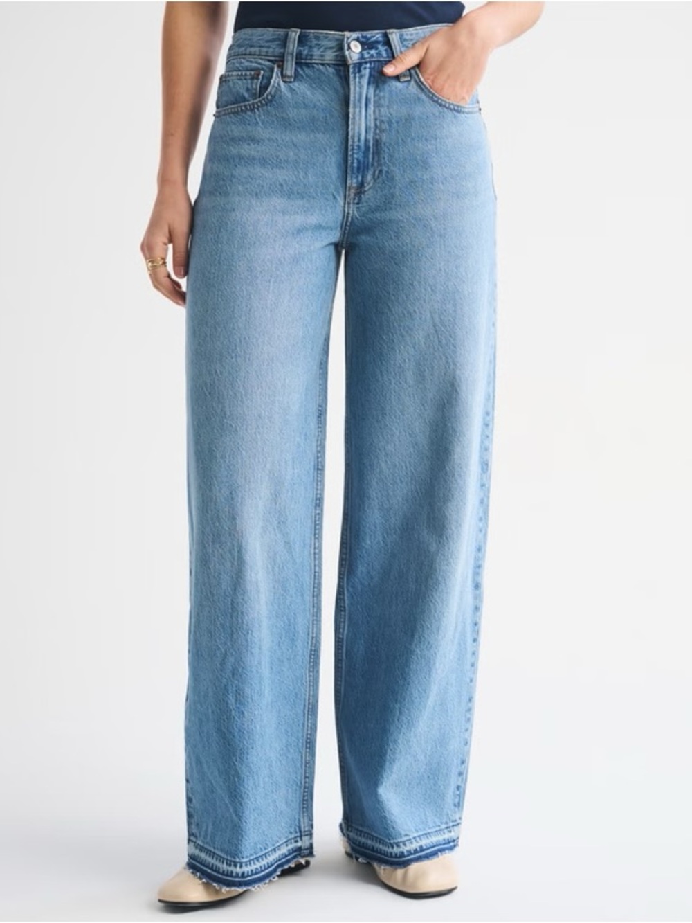 Abercrombie & Fitch High Rise Wide Leg Jeans - Picture 2 of 7